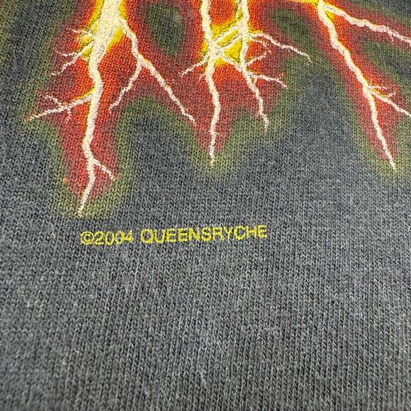 Vintage Queensryche 2004 Band Tour T Shirt - Size XL - Picture 4 of 5
